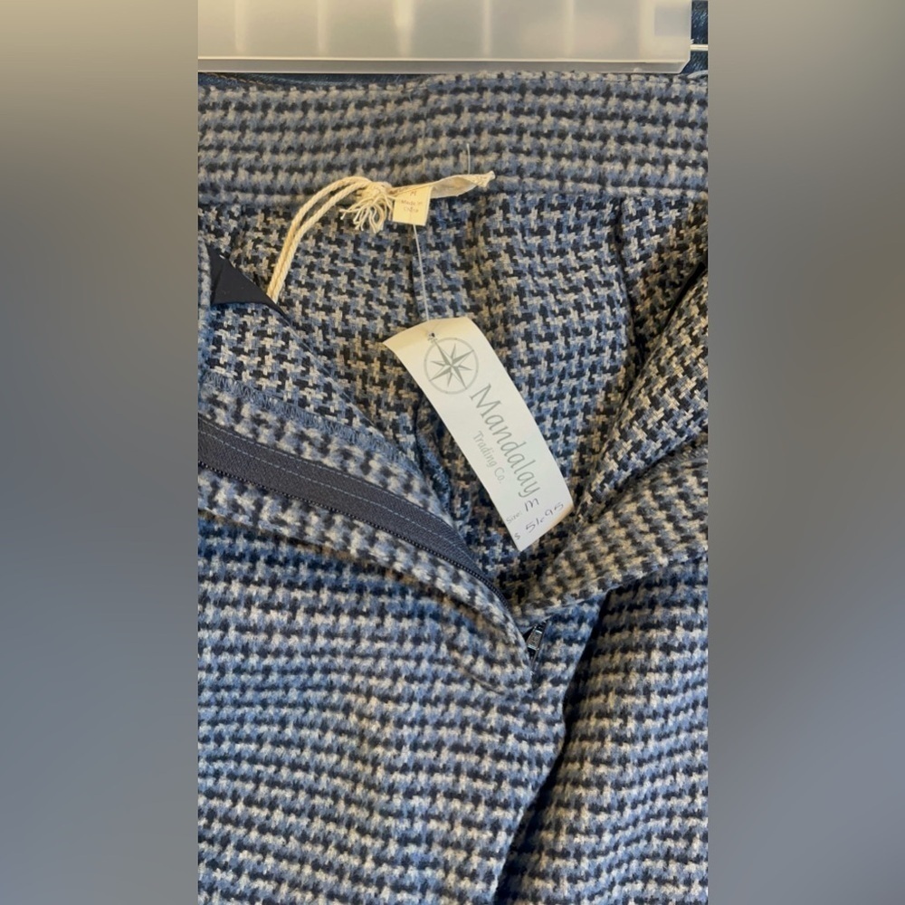 NWT Mystree soft flowy pants size medium - Picture 5 of 6